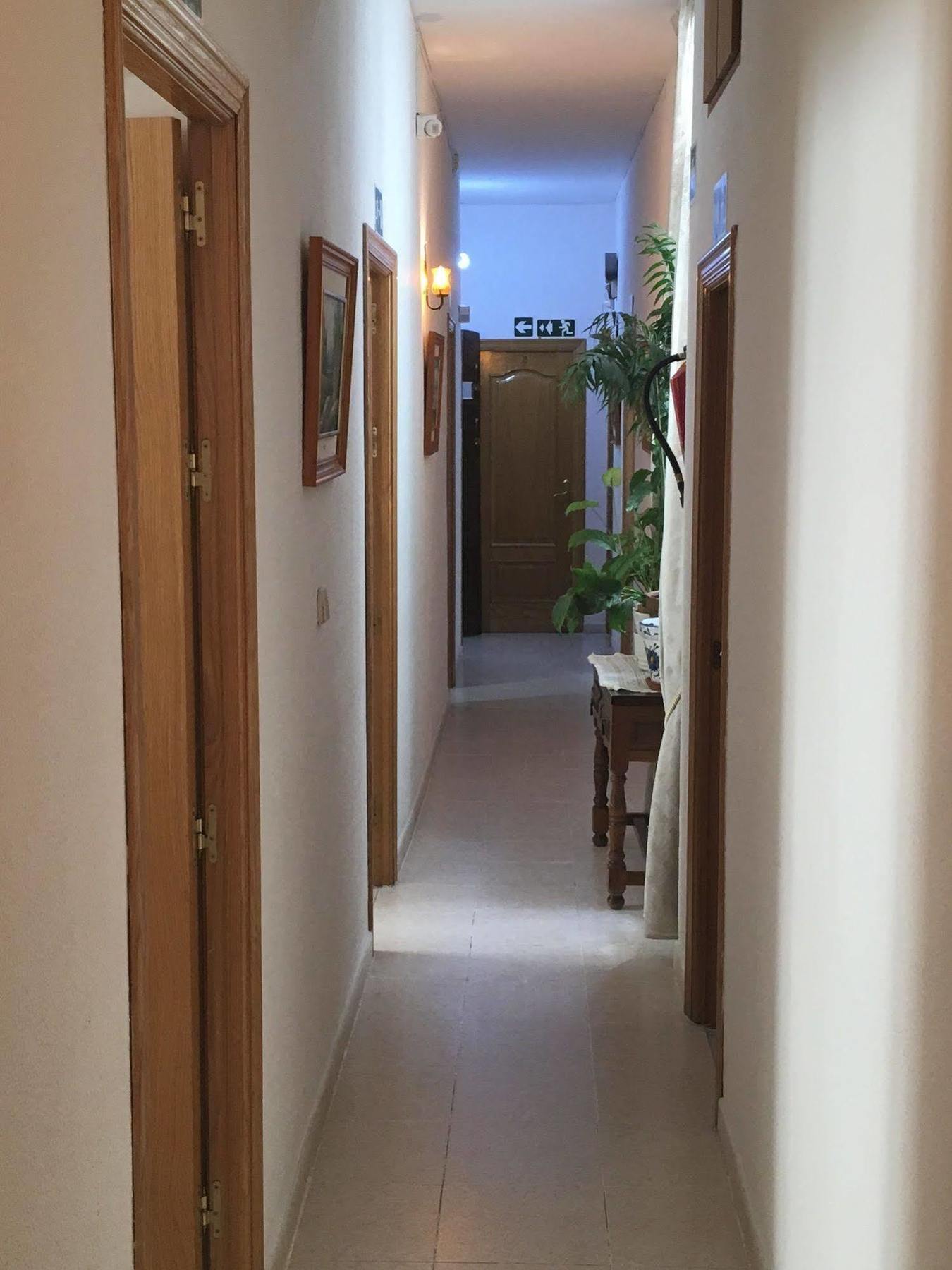 Hostal R. Lido Madrid Eksteriør billede